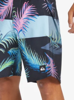 Mens Quiksilver Shorts & Amphibians|Highline Arch 19