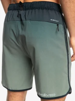 Mens Quiksilver Boardshorts|Omni Scallop 17