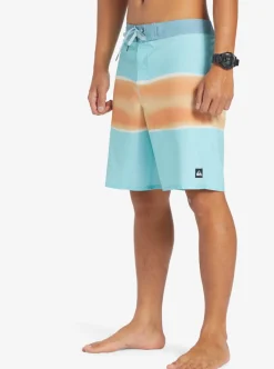 Mens Quiksilver Boardshorts|Surfsilk Air Brush 19