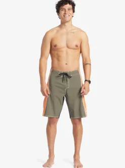 Mens Quiksilver Shorts & Amphibians|Surfsilk Flight 20 20
