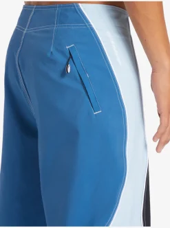 Mens Quiksilver Shorts & Amphibians|Surfsilk Flight 20 20