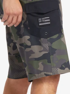 Mens Quiksilver Shorts & Amphibians|Surfsilk Hawaii Camo 21 21
