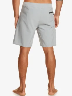 Mens Quiksilver Shorts & Amphibians|Surfsilk Kaimana 19