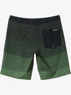 Mens Quiksilver Boardshorts|Surfsilk Massive 20" Boardshorts