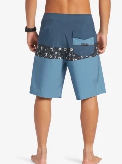 Mens Quiksilver Boardshorts|Surfsilk Panel 20