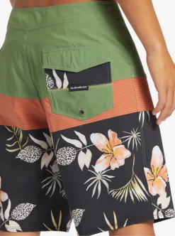 Mens Quiksilver Boardshorts|Surfsilk Panel 20