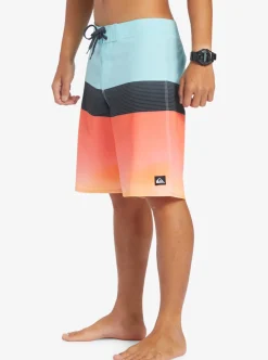 Mens Quiksilver Boardshorts|Surfsilk Panel 20
