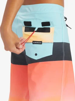Mens Quiksilver Boardshorts|Surfsilk Panel 20