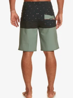 Mens Quiksilver Boardshorts|Surfsilk Panel 20