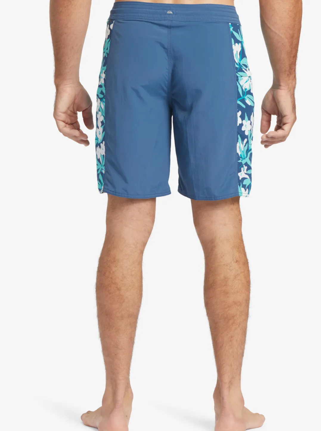 Mens Quiksilver Boardshorts|Waterman Cliffside Solid 19" Boardshorts
